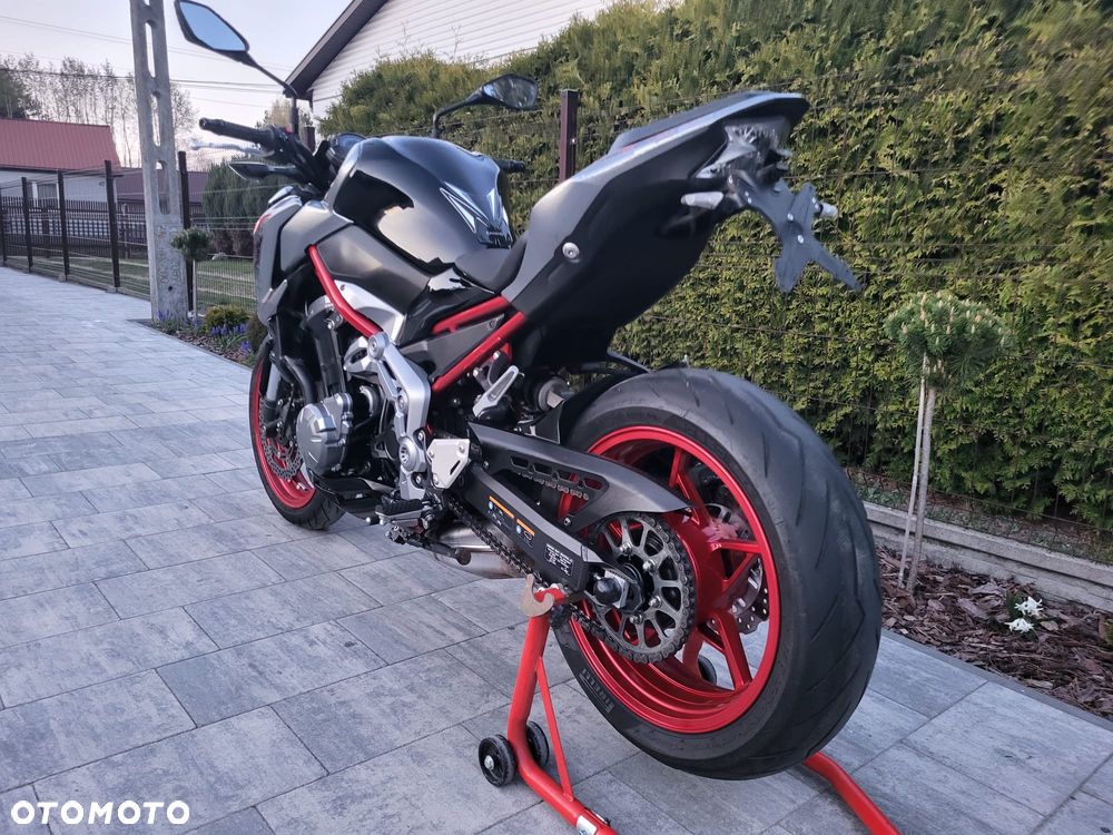 Kawasaki Z 900 - 8