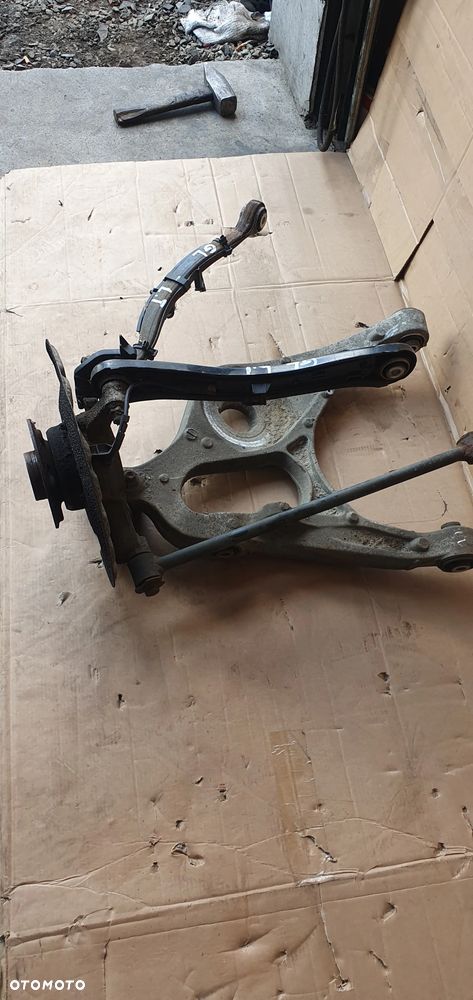 Zwrotnica piasta lewy tył tylna lewa kompletna wahacze Mercedes GL GL350 X166 W166 3.0 CDI - 4