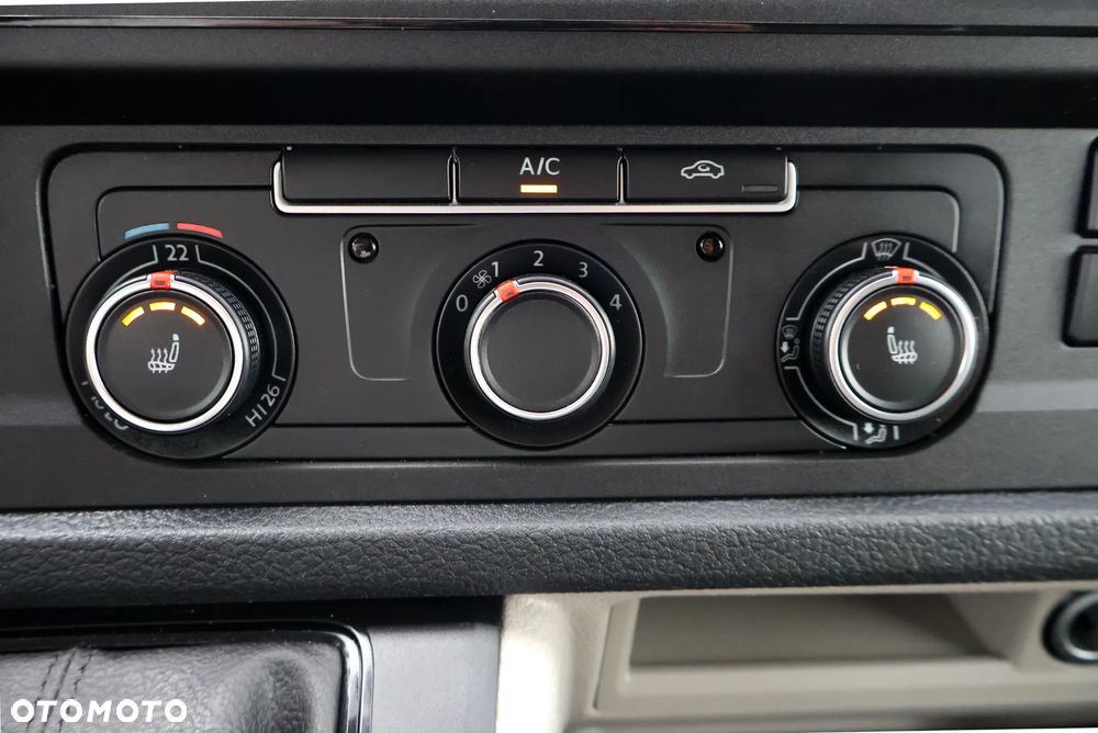 Volkswagen Transporter DSG KONTENER 8EP+WINDA750kg+DRZWI BOCZNE KLIMA KAMERA TEMPOMAT FV23% - 33