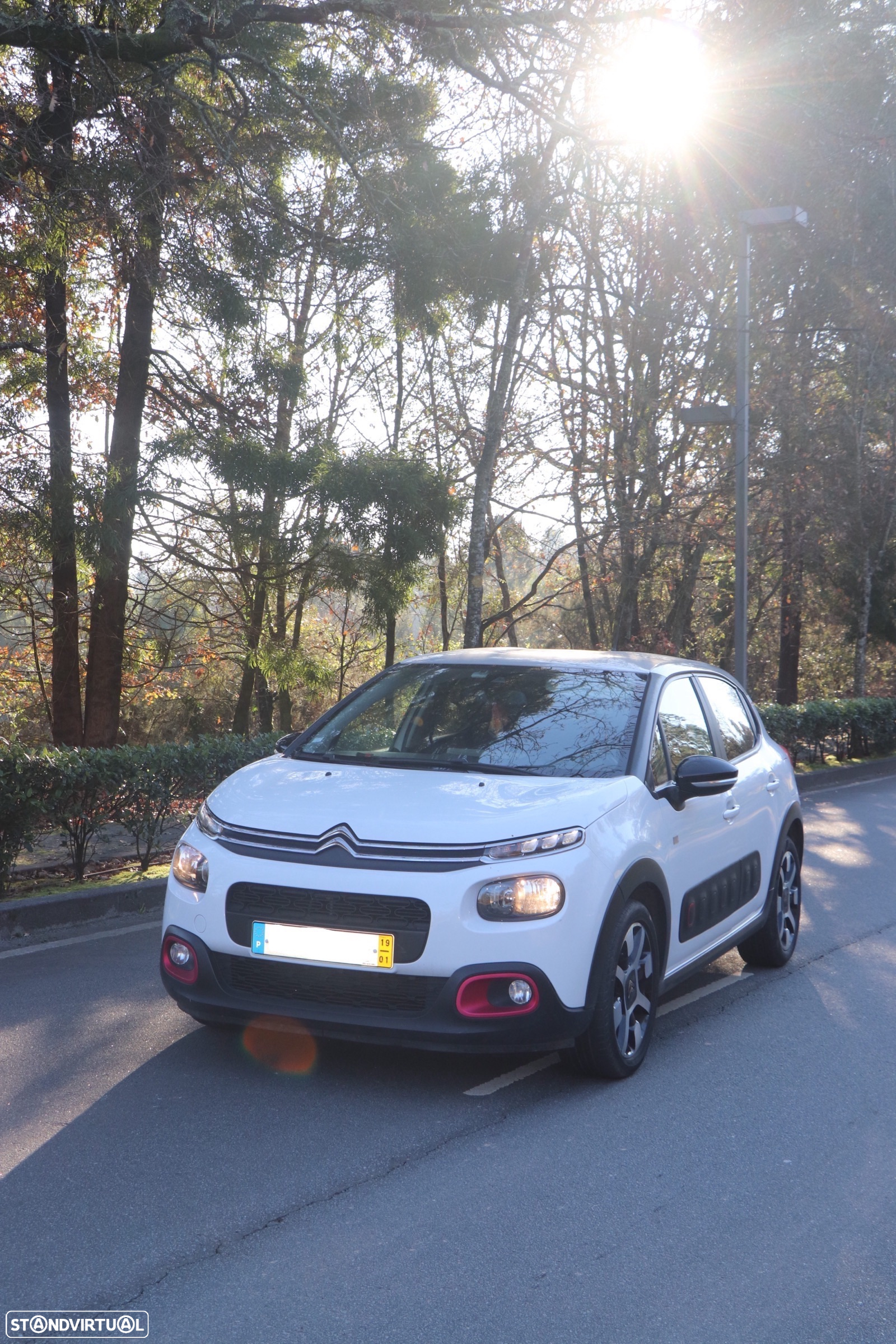Citroën C3 1.2 PureTech Shine - 3