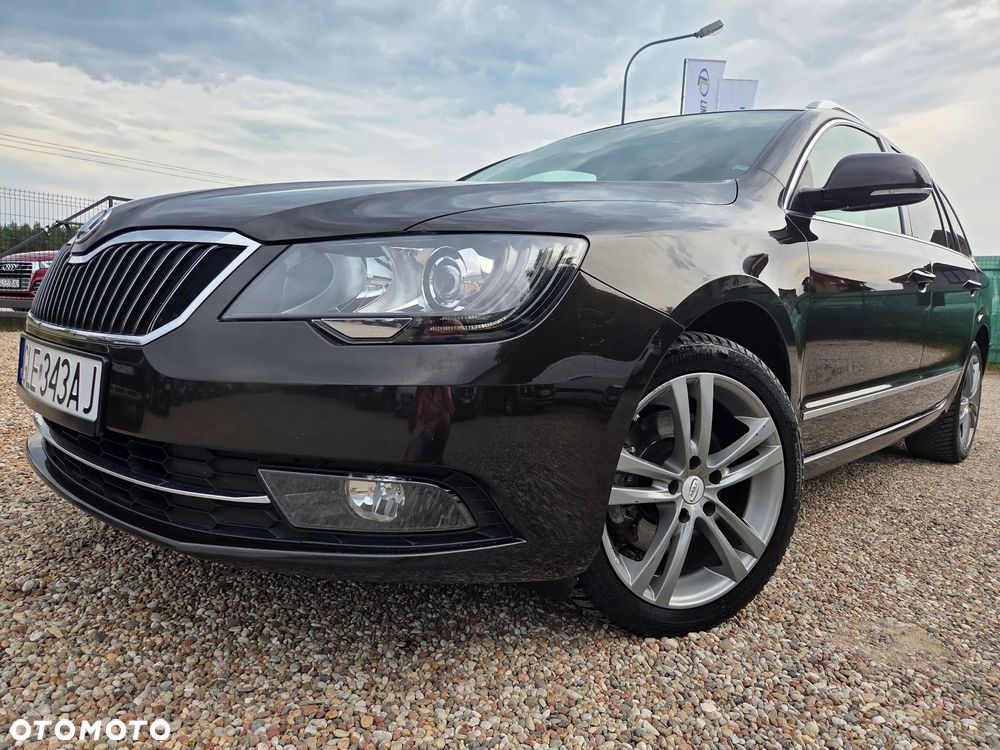 Skoda Superb 2.0 TDI DSG Exclusive - 10