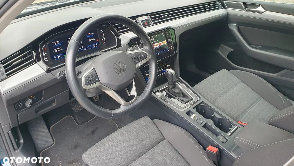 Volkswagen Passat 2.0 TSI Business DSG - 17