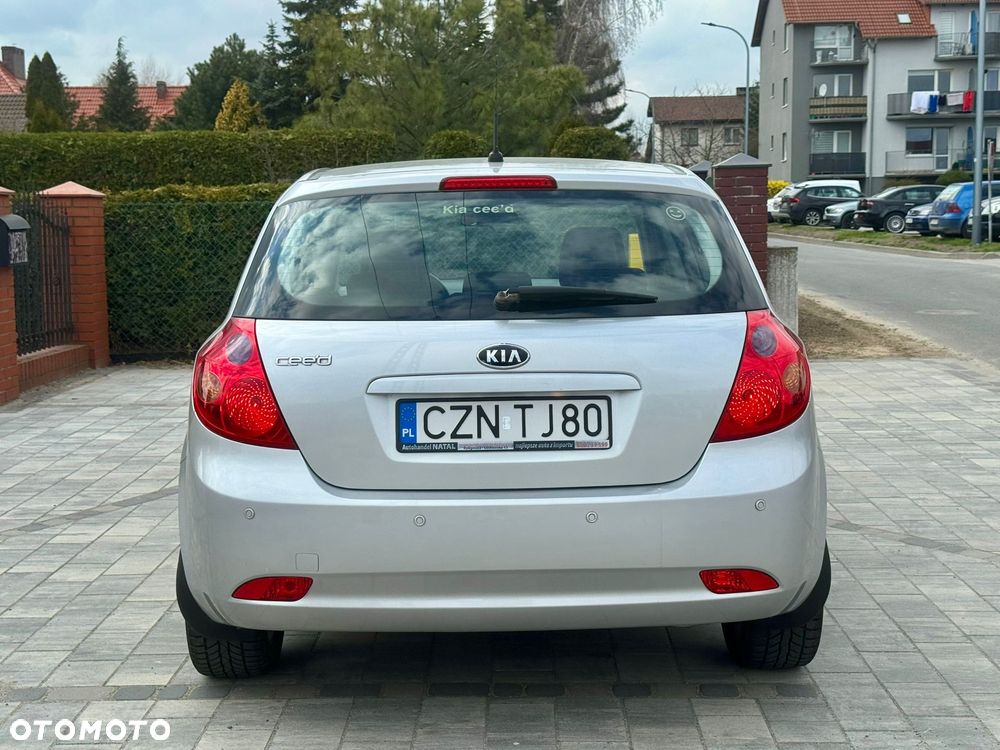 Kia Ceed 1.4 Comfort + - 6