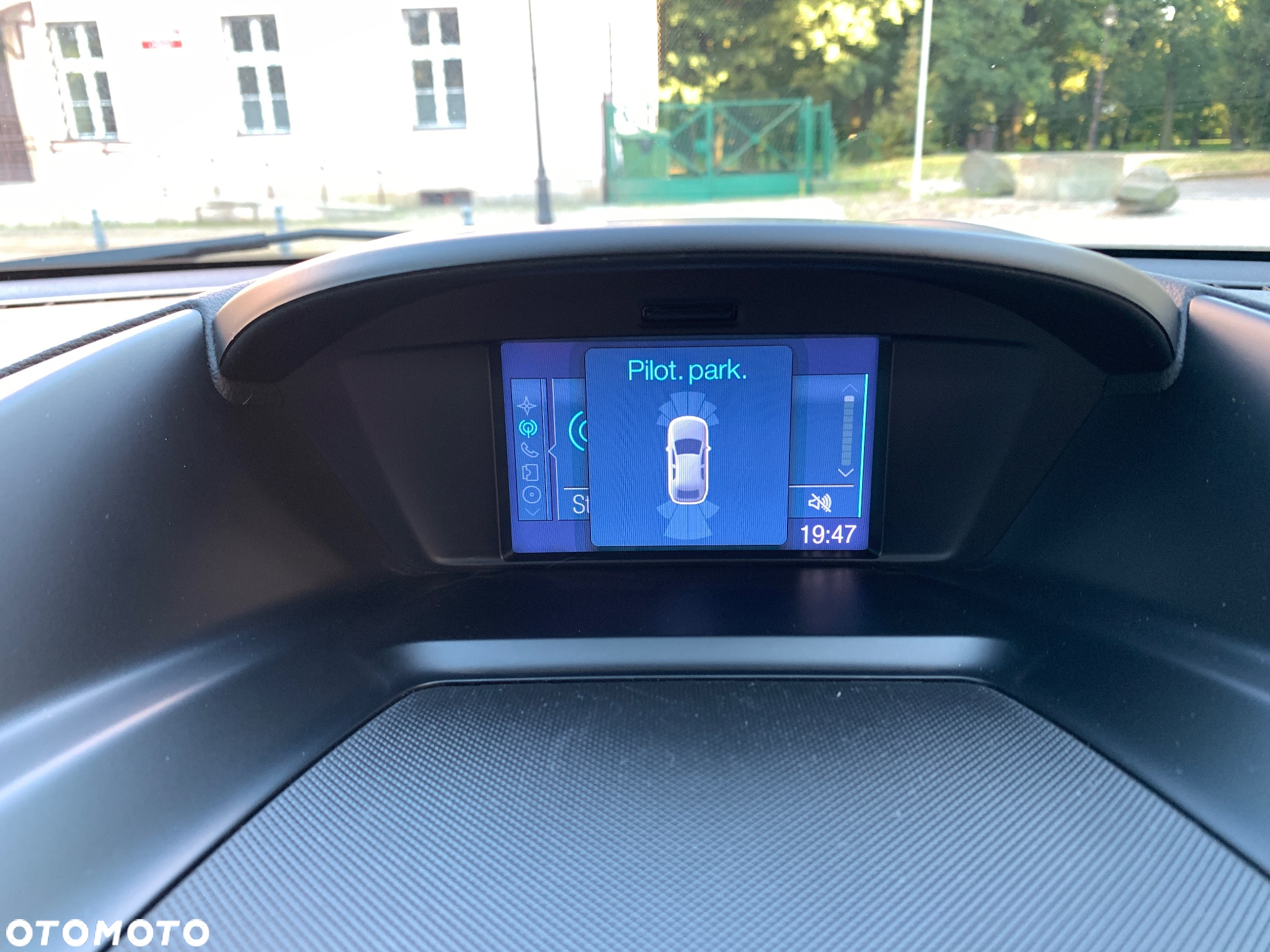 Ford Kuga 2.0 TDCi 4x4 Titanium - 37