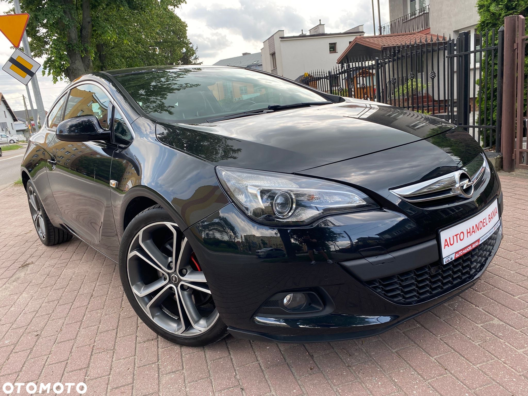 Opel Astra GTC 1.4 Turbo - 26