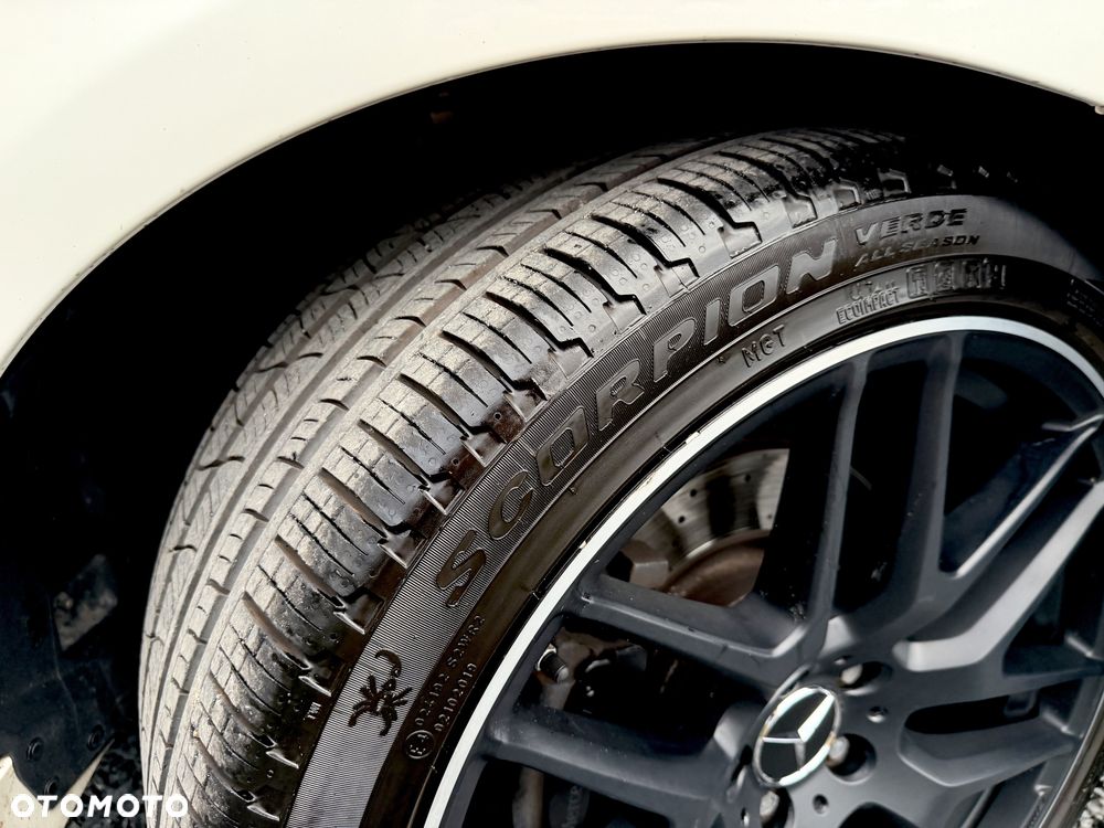 Mercedes-Benz ML - 11
