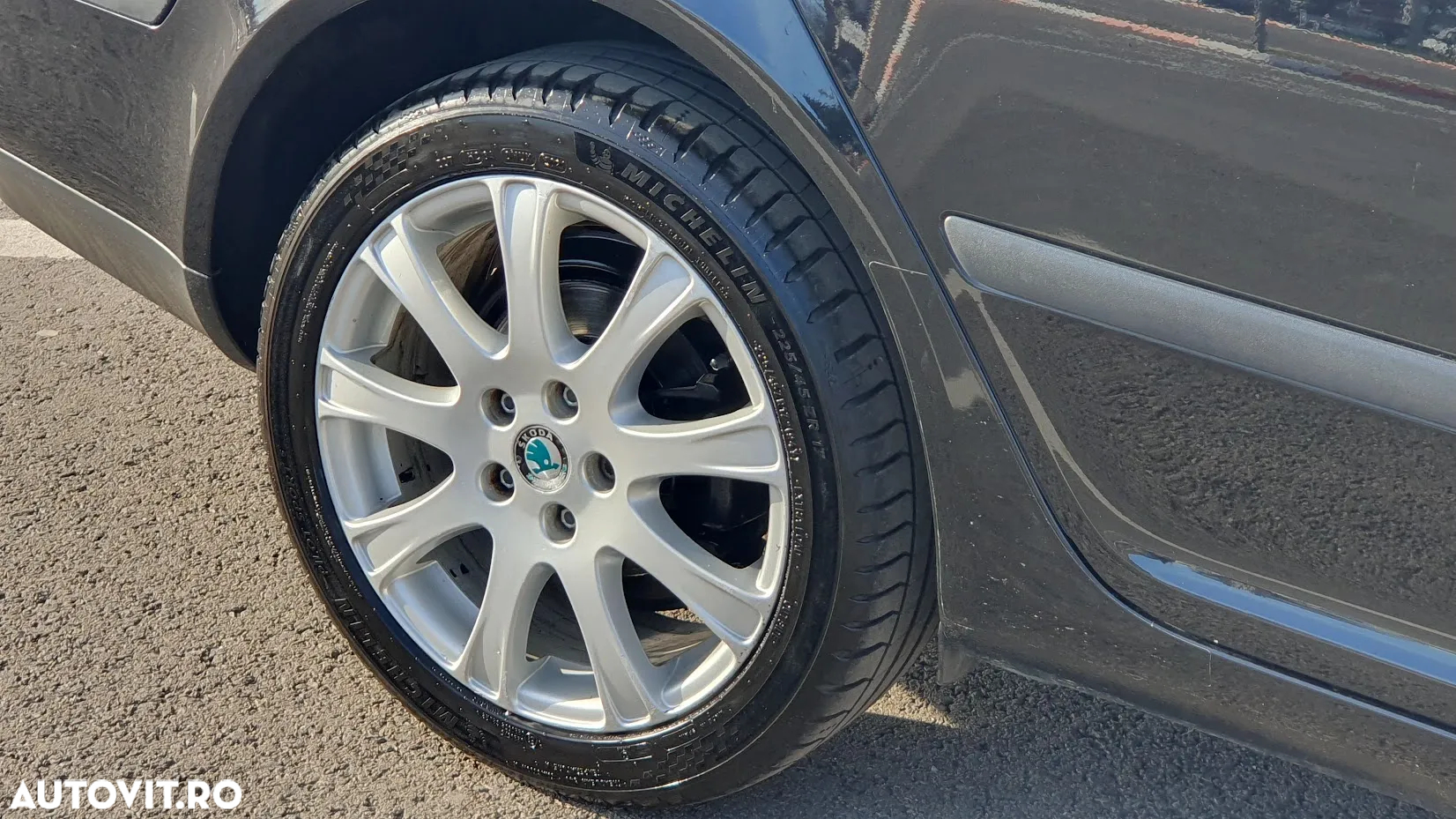 Skoda Octavia 2.0 TDI DSG Laurin & Klement - 11
