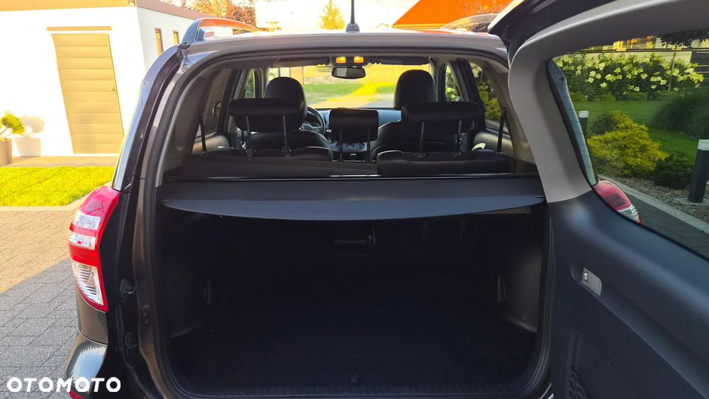 Toyota RAV4 2.0 4x4 Sol - 35