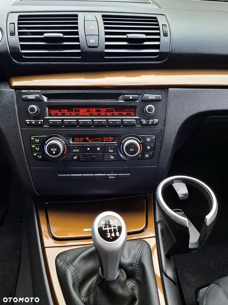 BMW Seria 1 120d DPF Edition Lifestyle - 31