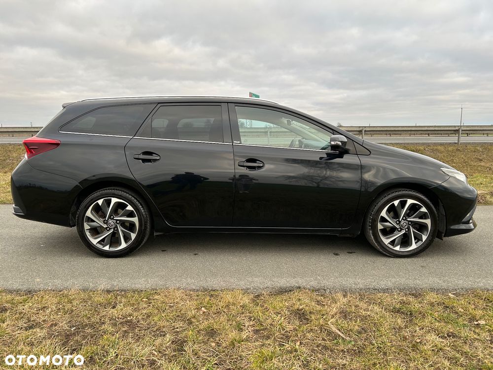 Toyota Auris 1.2 Turbo Edition S+ - 9