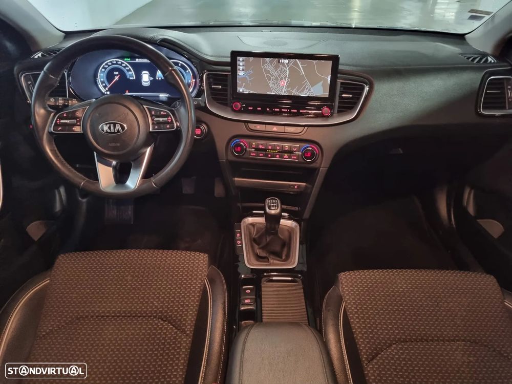 Kia XCeed 1.6 CRDi Tech - 14
