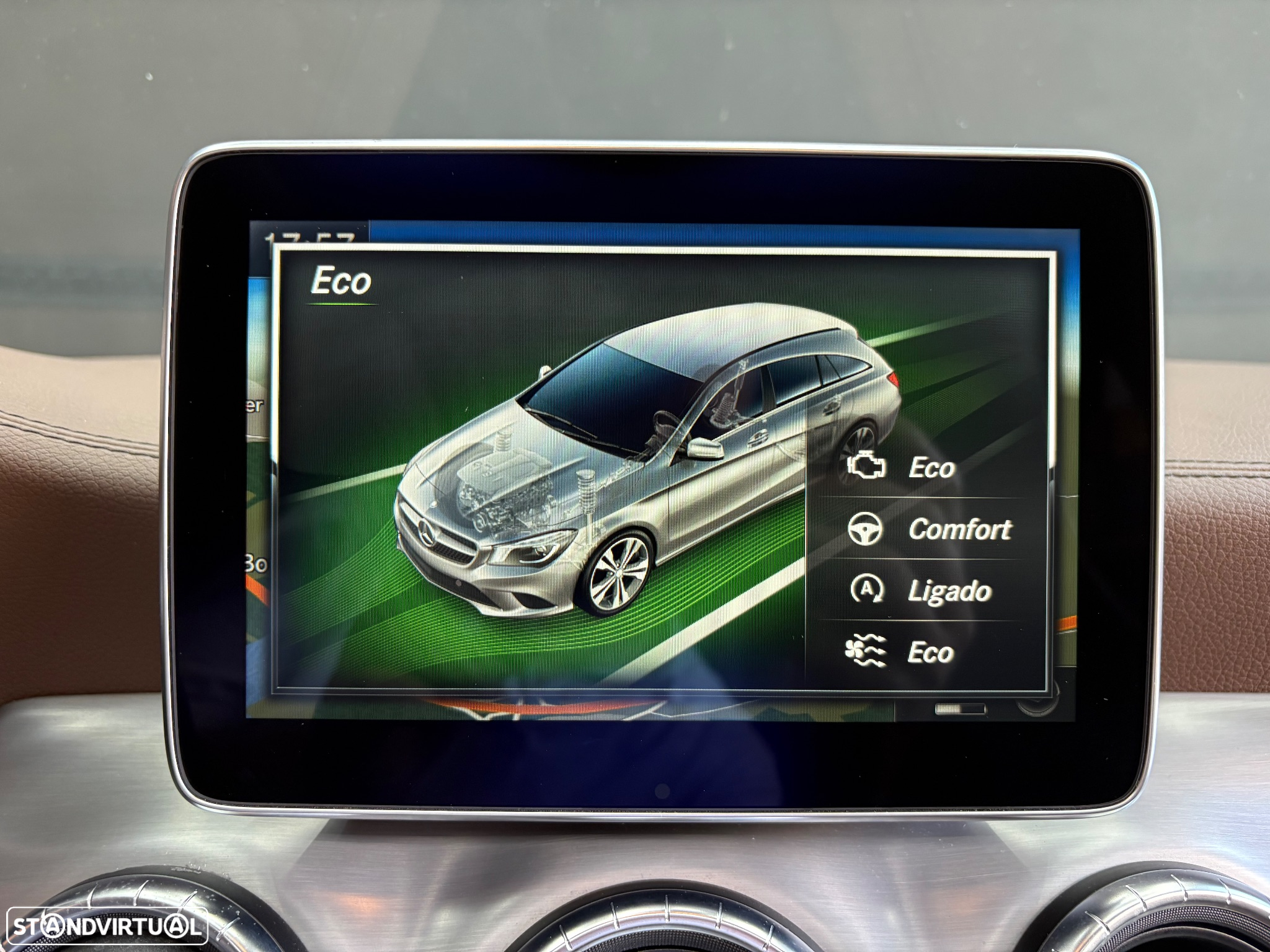Mercedes-Benz CLA 220 d Shooting Brake AMG Line Aut. - 58
