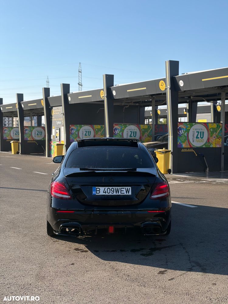 Mercedes-Benz E 220 d Aut. - 3