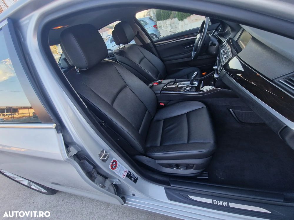 BMW Seria 5 525d xDrive AT - 8