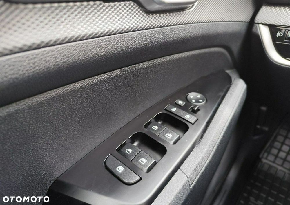 Kia Sportage - 10