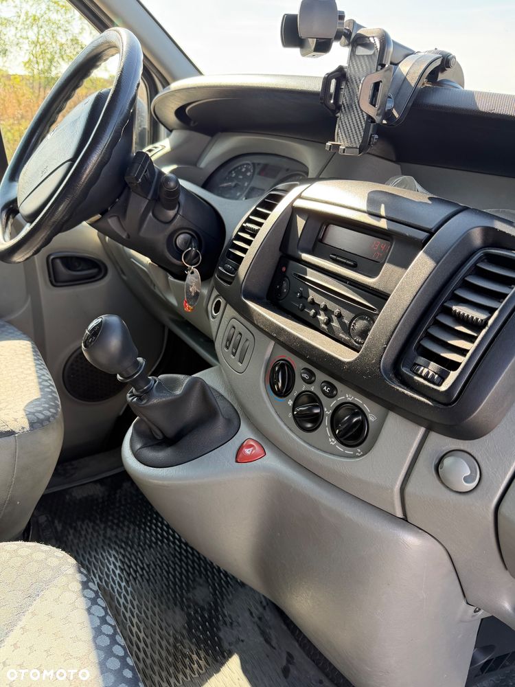 Renault Trafic - 9
