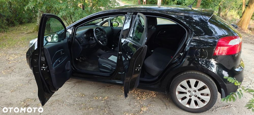 Kia Rio - 6