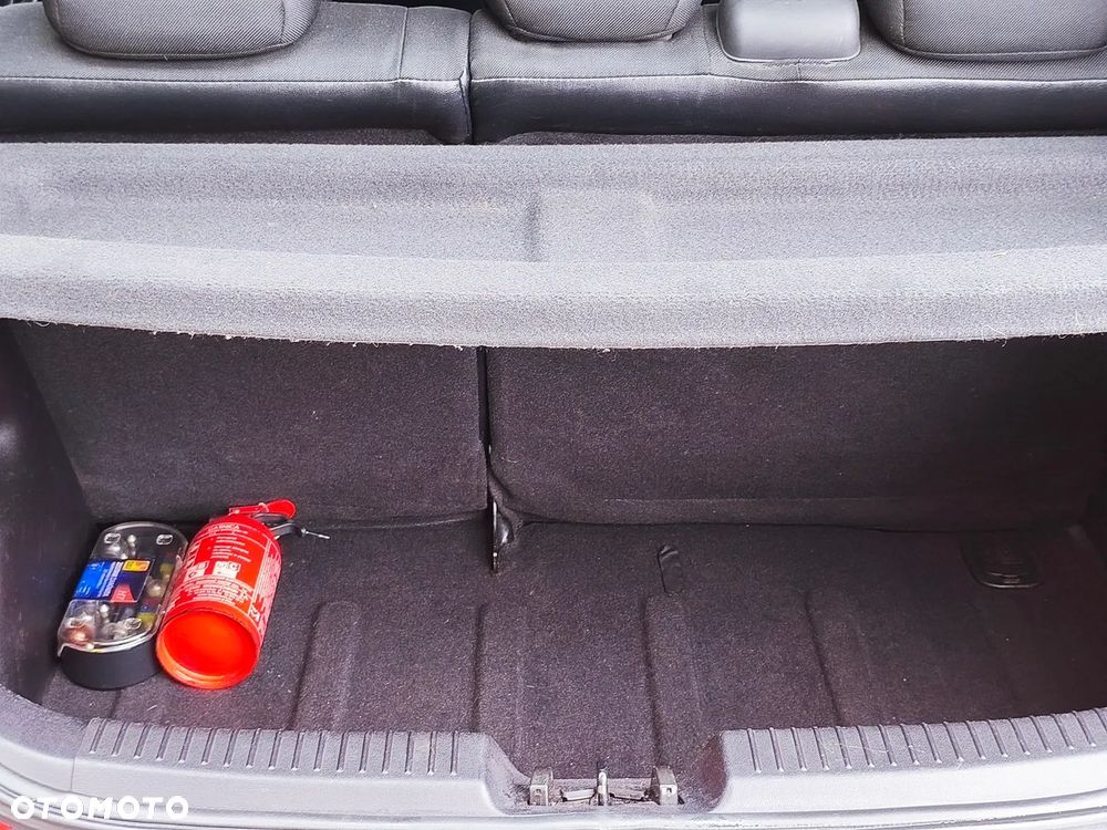 Hyundai i10 1.1 Comfort - 13