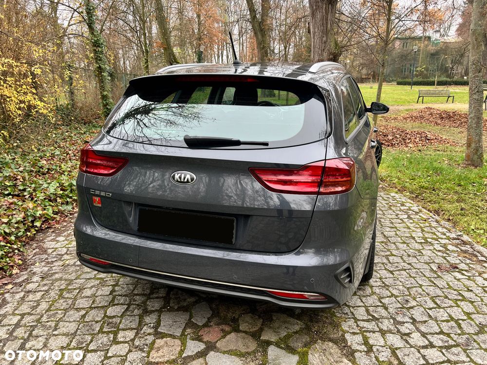 Kia Ceed 1.6 CRDi SCR L Business Line - 11