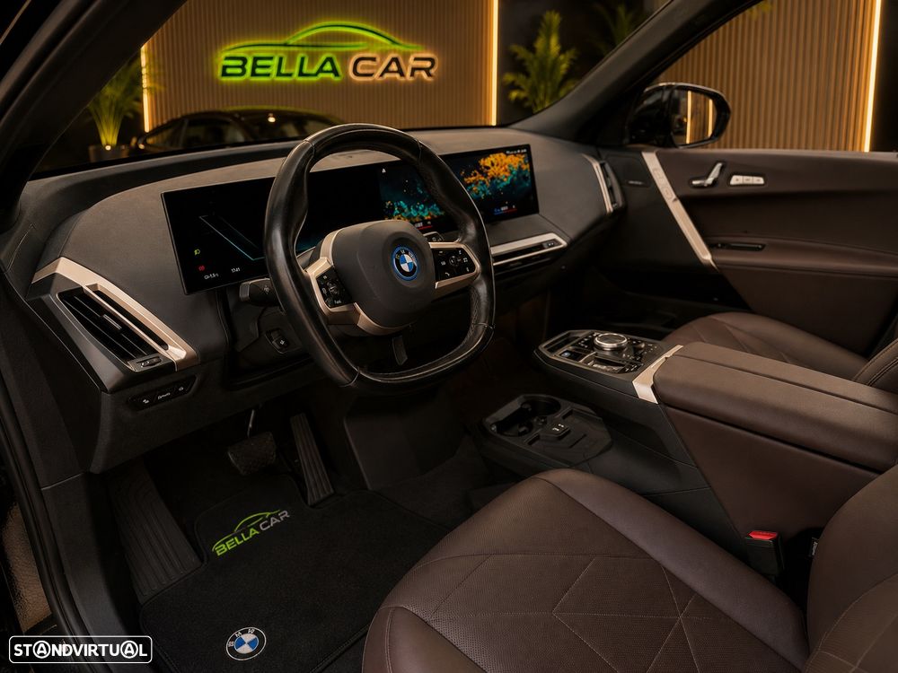 BMW iX xDrive 40 Pack Desportivo - 13