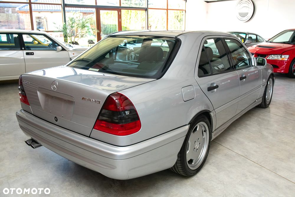 Mercedes-Benz Klasa C 43 AMG - 4