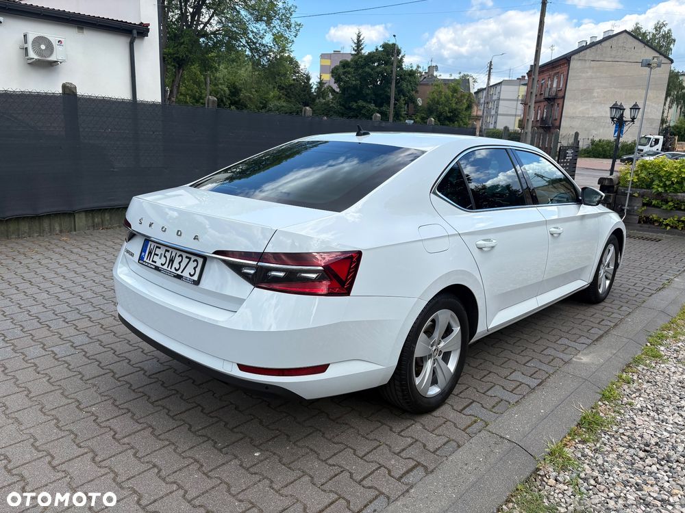 Skoda Superb 1.5 TSI Style DSG - 4