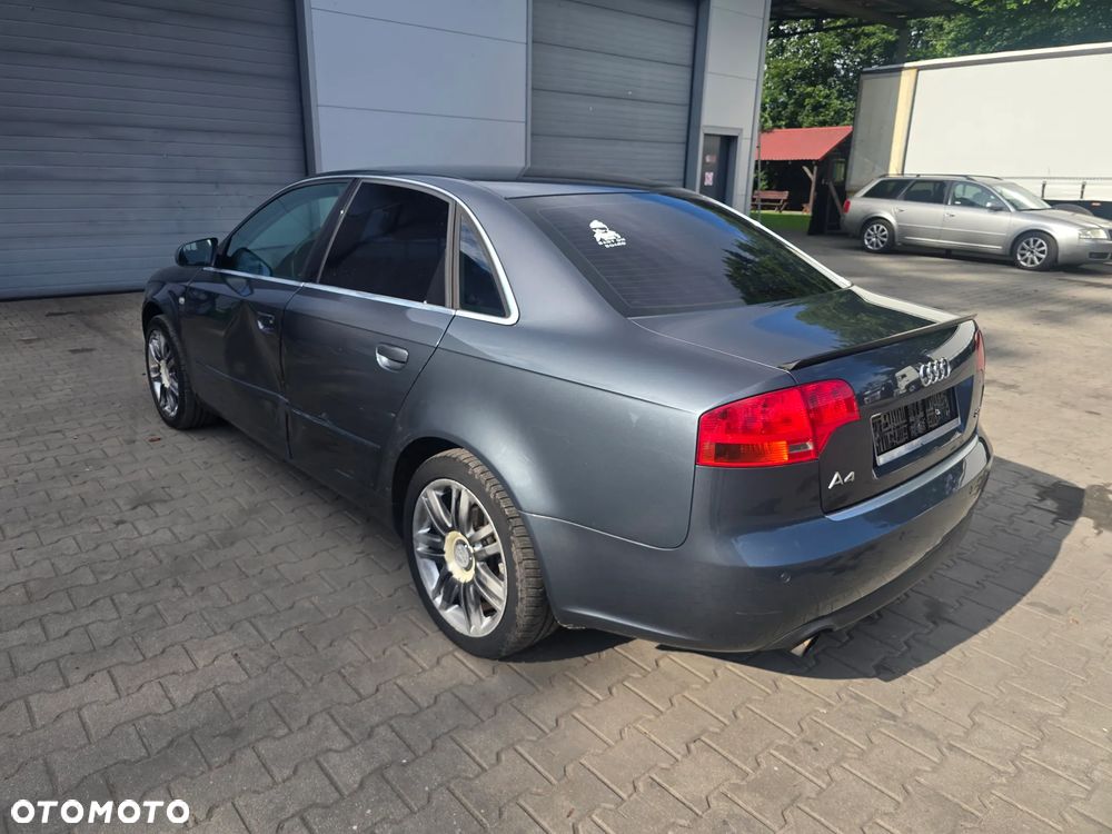 Audi A4 Limousine 2 - 10