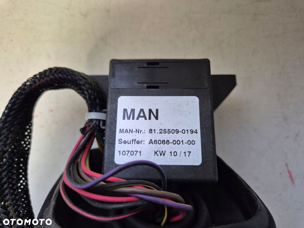 PRZEŁĄCZNIK MANETKA KIERUNKOWSKAZÓW WYCIERACZE MAN TGX TGS LIFT 81255090194 - 2