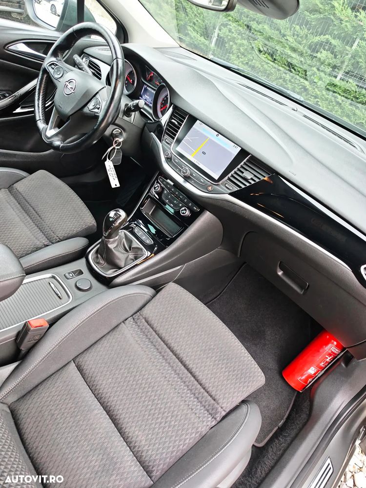 Opel Astra - 8