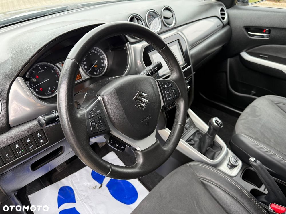 Suzuki Vitara 1.6 (4x4) Allgrip Comfort+ - 14