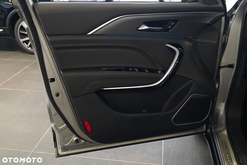 Bestune T77 1.5T Elegance DCT - 11