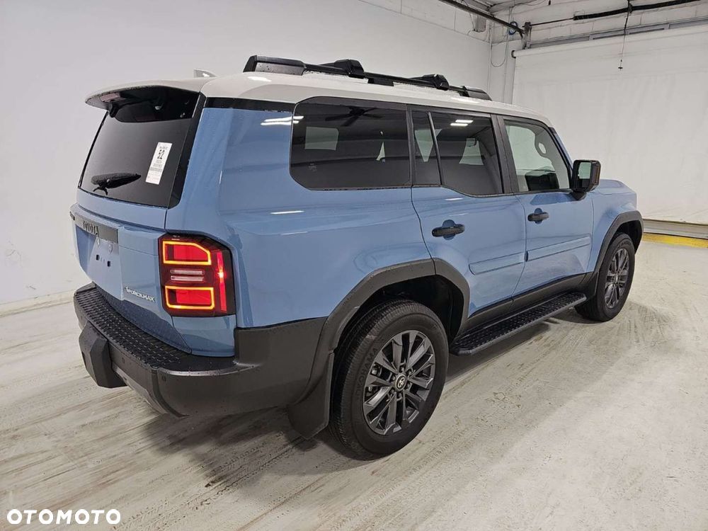 Toyota Land Cruiser - 5
