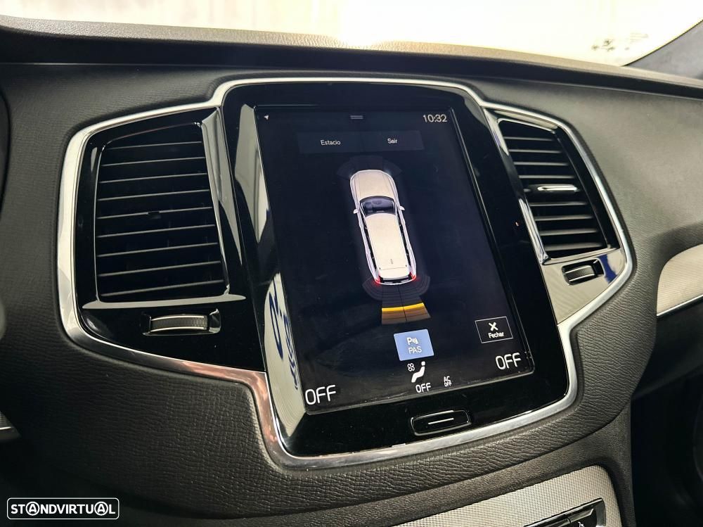 Volvo XC 90 2.0 D4 R-Design - 43