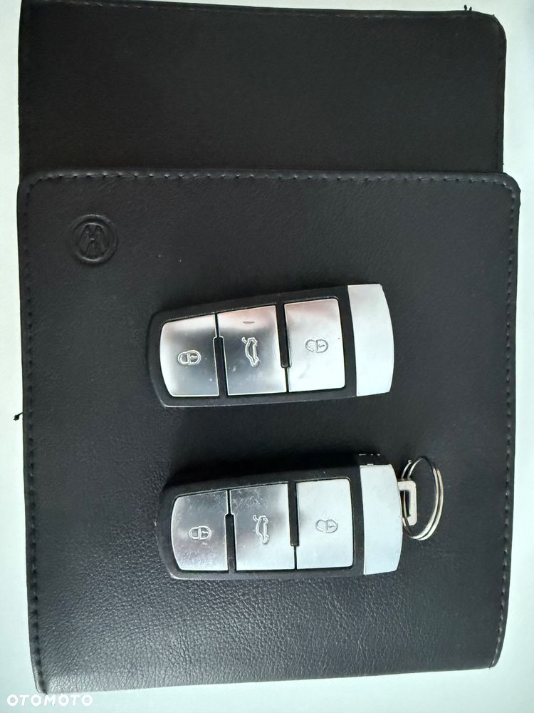 Volkswagen Passat 2.0 TDI BlueMotion Technology Comfortline - 22