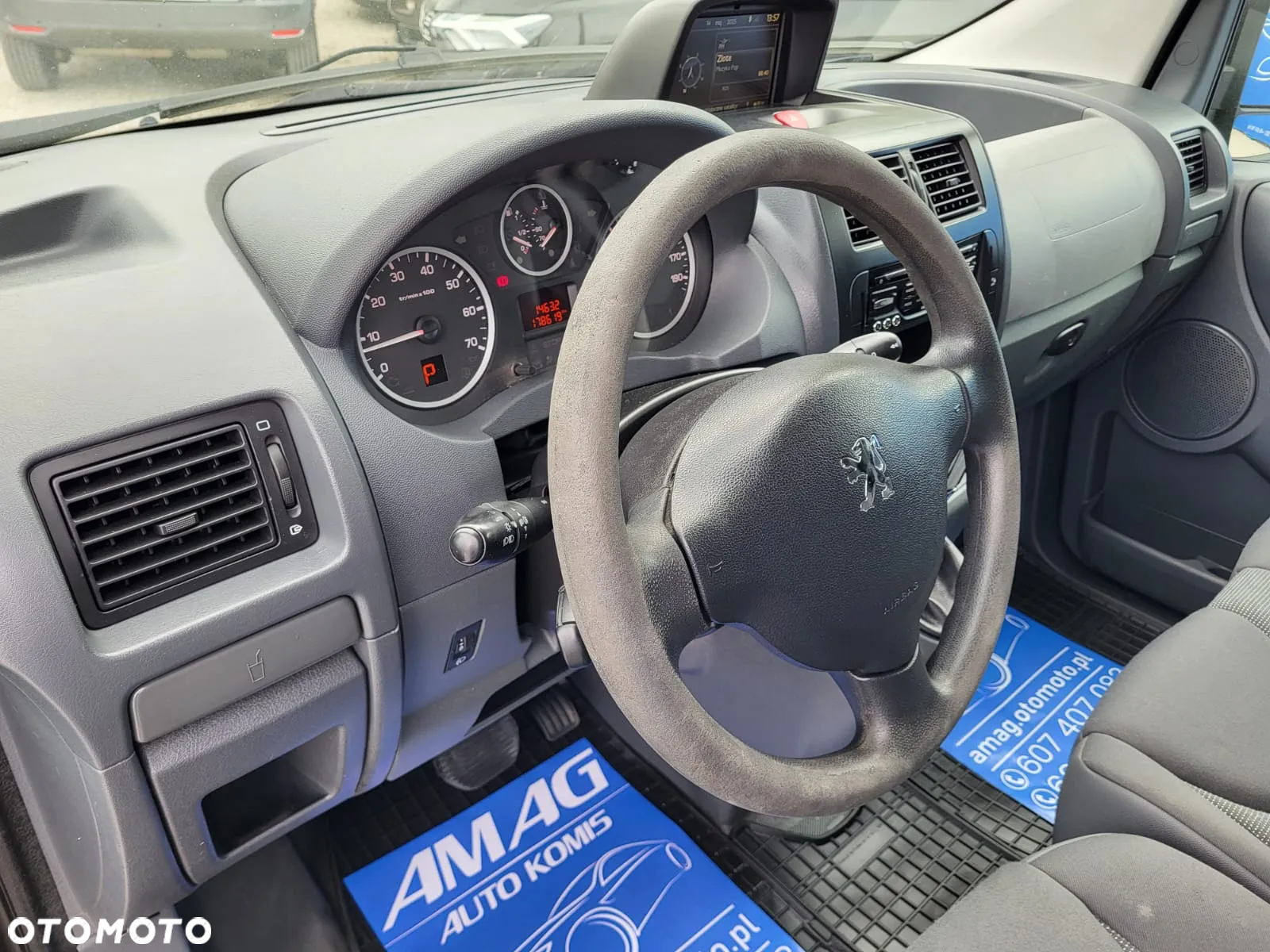 Peugeot EXPERT - 13