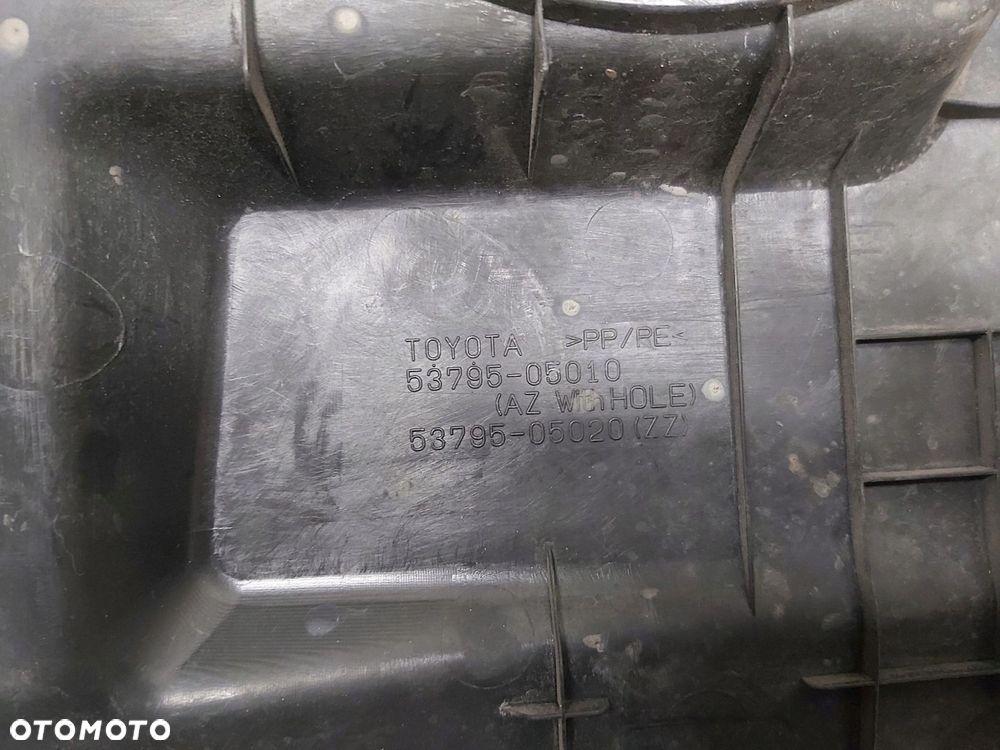 TOYOTA Avensis T25 osłona pasa przedniego górna prawa 2,0 vvti 53795-05010 - 4