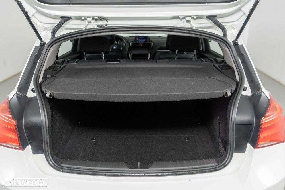 BMW 116 d Line Sport - 12