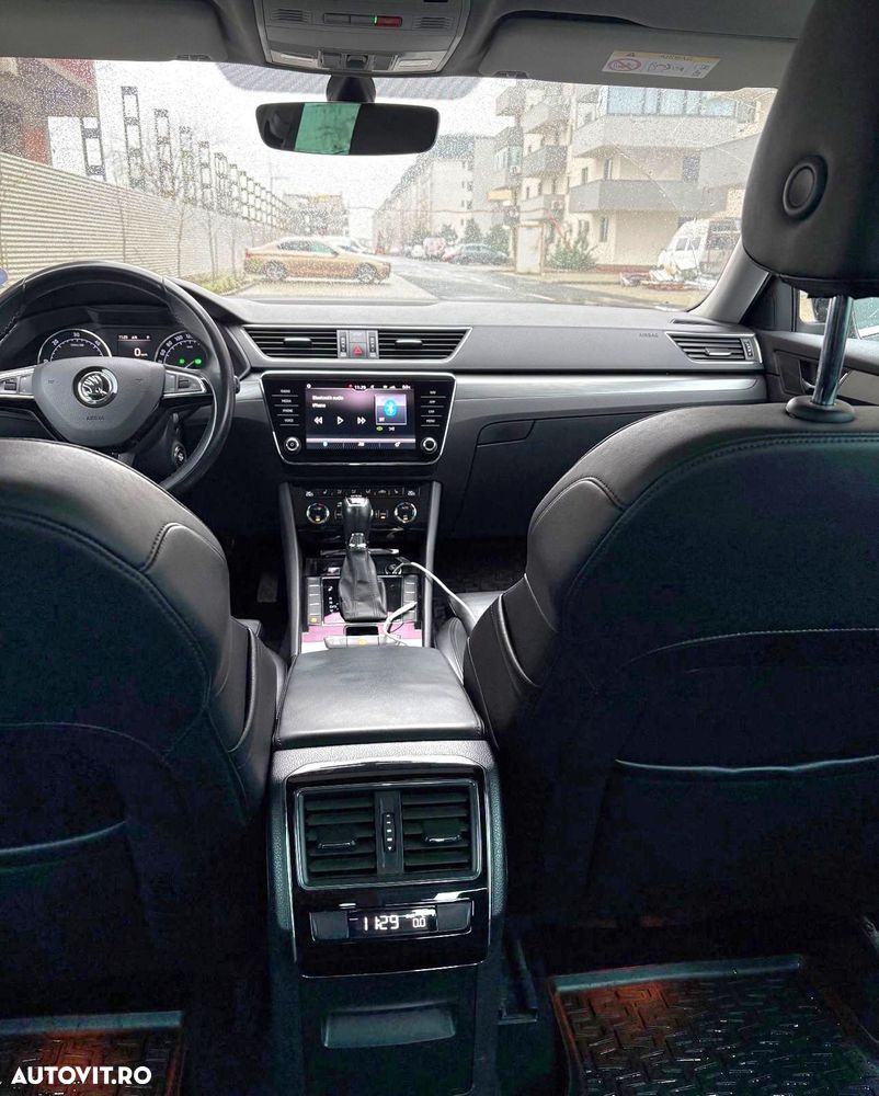 Skoda Superb 2.0 TDI DSG Style - 38