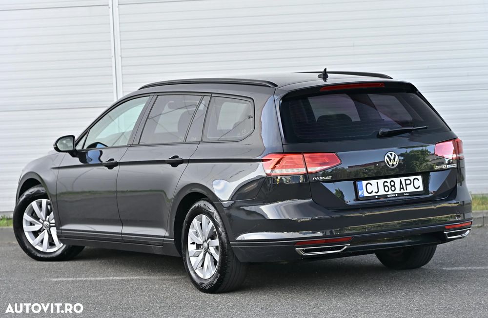 Volkswagen Passat 2.0 TDI Trendline - 14