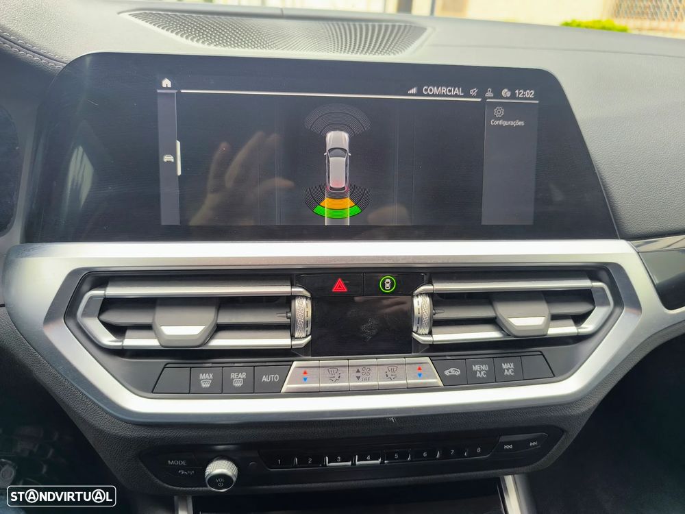 BMW 318 d Line Sport Auto - 14