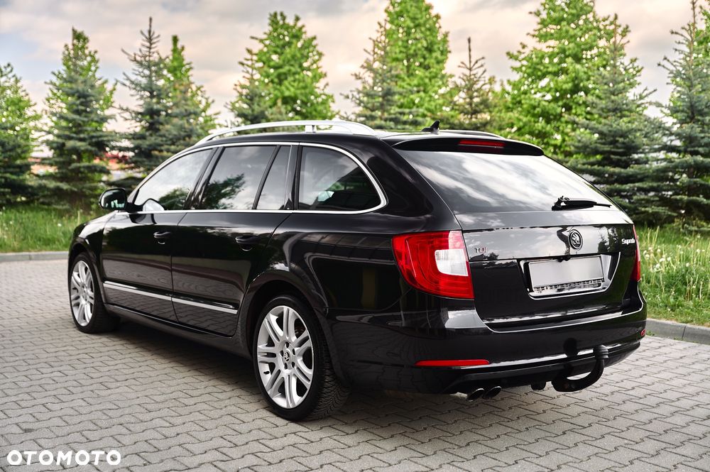 Skoda Superb 2.0 TDI DSG Exclusive - 9