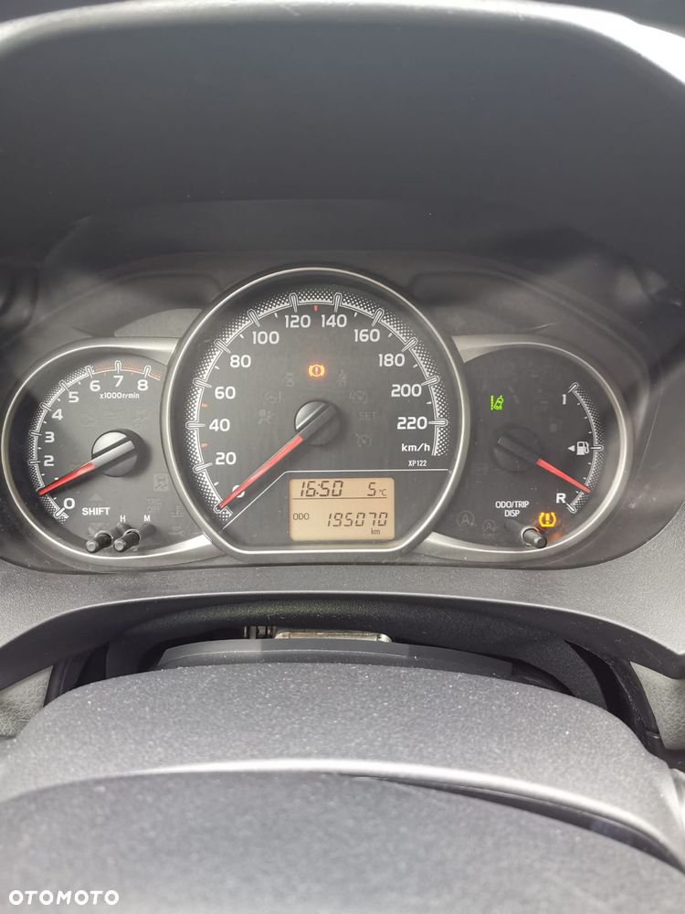 Toyota Yaris 1.0 VVT-i Sol - 14