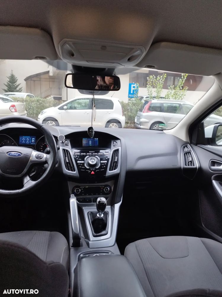 Ford Focus 1.6 TDCI DPF Titanium - 8