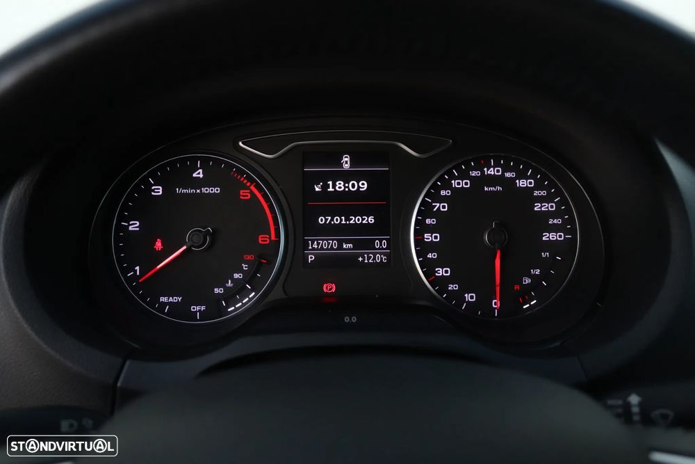 Audi A3 Sportback 1.6 TDI Advance S tronic - 34