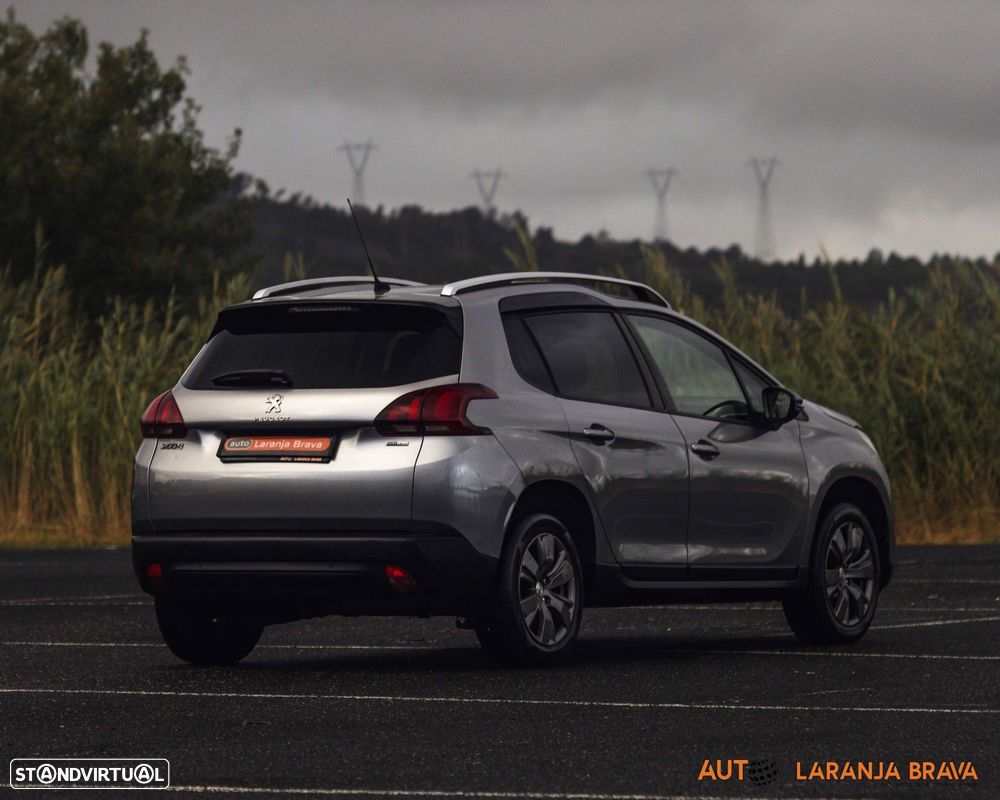 Peugeot 2008 1.2 PureTech Allure - 17