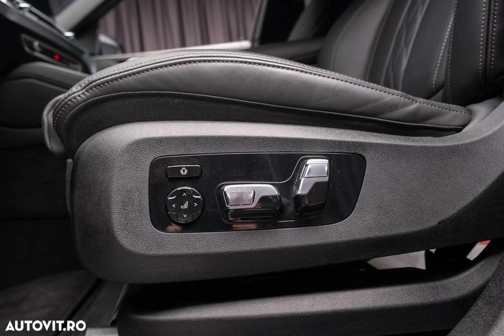 BMW X6 xDrive40i AT MHEV - 29