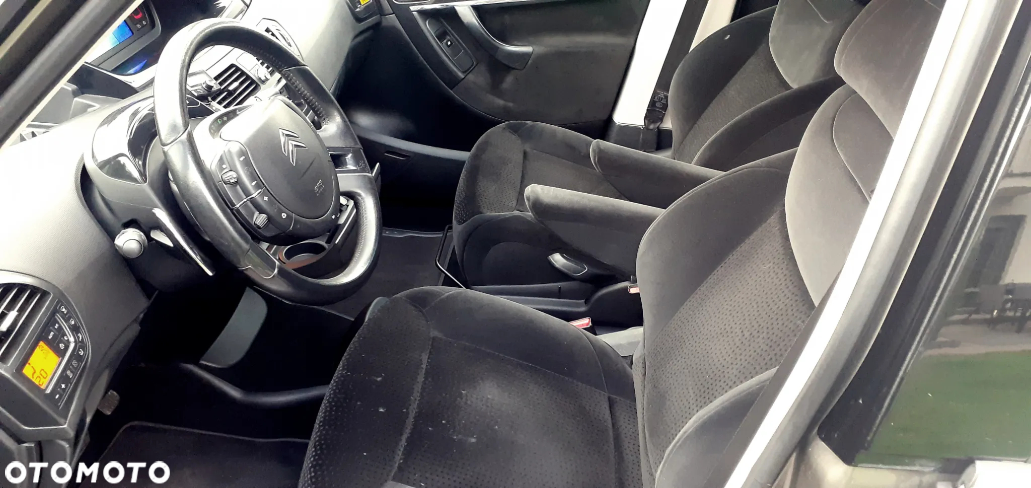 Citroën C4 Grand Picasso 2.0 16V Exclusive - 19