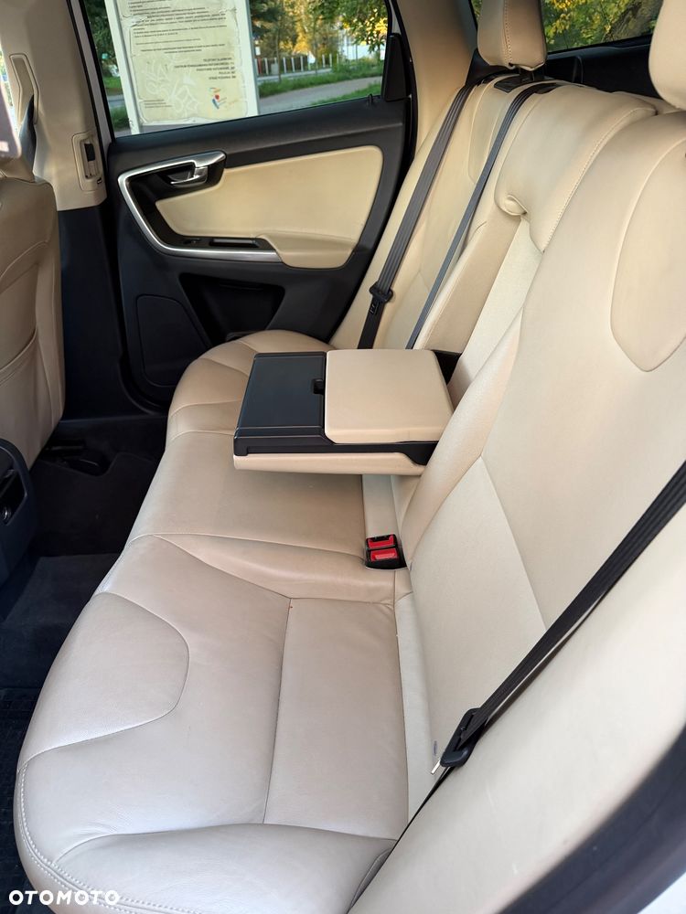 Volvo XC 60 - 18