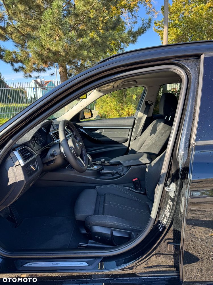 BMW Seria 3 320i GPF Luxury Line - 6