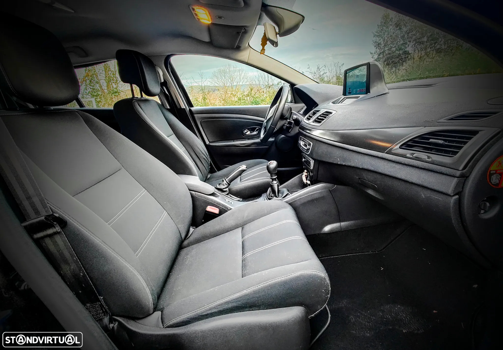 Renault Mégane 1.5 Blue dCi Limited J17 - 13